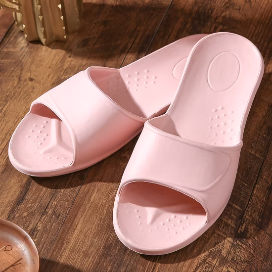 2023 Summer Kids′ Lovely Cartoon Clogs Shoes Children′ S Beach Sandals Shoes Baby Toddler Soft Indoor Slides Slippers