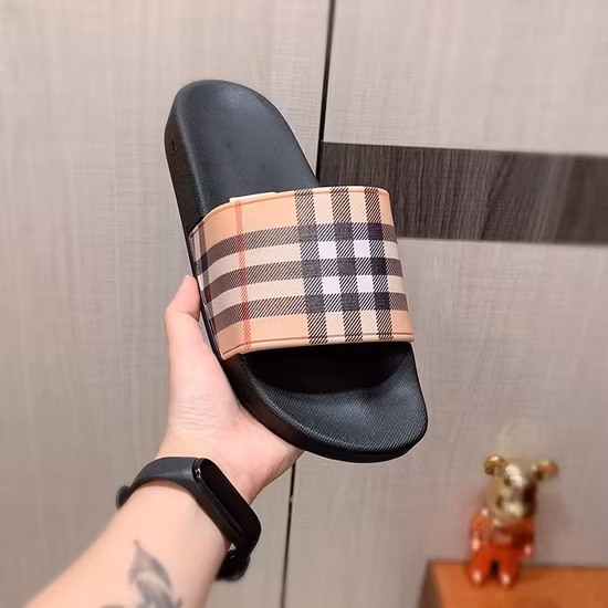 Trendy Famous Brand Men Women Flat Sandal Slippers Slides Replicas L&V Billie Eilish Beach Velcro Slippers