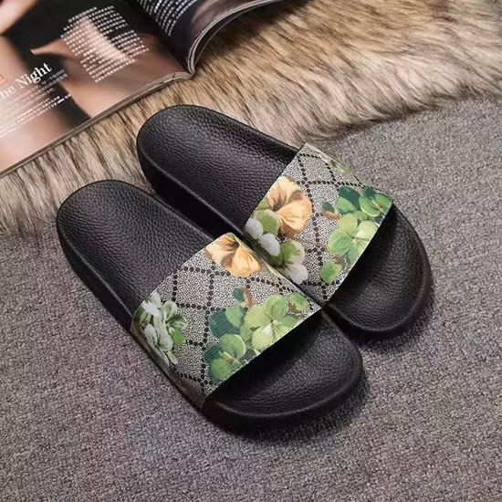Summer Women Designer Pearl Slides Slipper Flat Shoes Outdoor Sandal