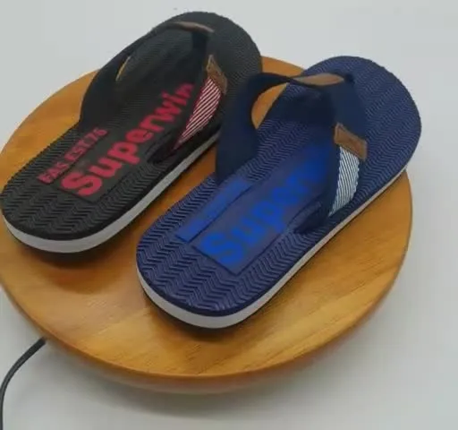Summer Popular Fashion Ladies Men Sandals Outdoor Flip Flops for Young People 